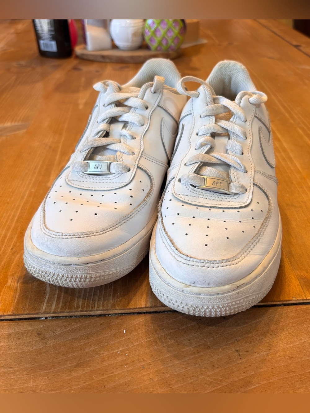 Nike youth Air Force 1 low LE triple white GS yth 7/ womens 8.5